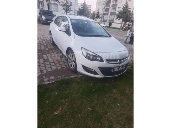 Sahibinden Opel Astra 1.6 CDTI Design 2016 Model  273000 km Beyaz