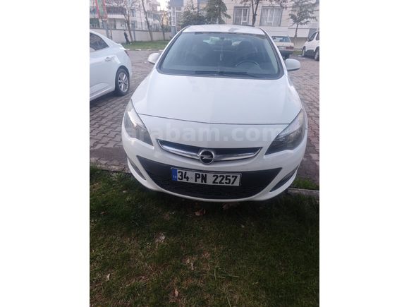 Sahibinden Opel Astra 1.6 CDTI Design 2016 Model  273000 km Beyaz