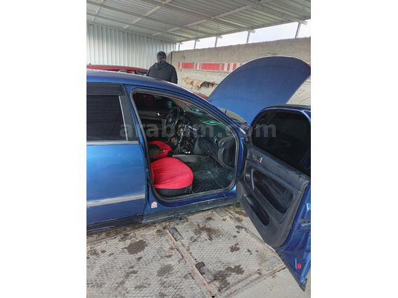 Sahibinden Volkswagen Passat 1.9 TDi Comfortline 1999 Model  450.000 km Mavi