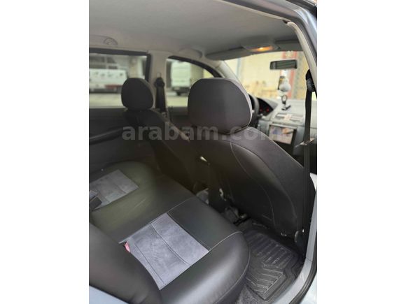 Sahibinden Skoda Fabia 1.4 Special 2003 Model 
