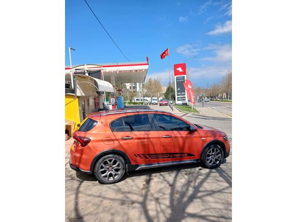 Sahibinden Fiat Egea Cross 1.4 Fire Urban 2022 Model Tekirdağ 40.000 km Turuncu
