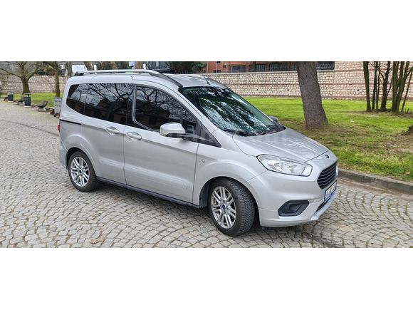 Sahibinden Ford Tourneo Courier 1.5 TDCi Titanium 2022 Model