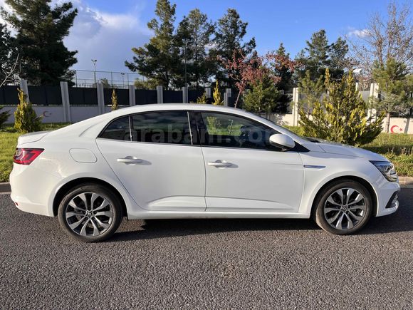 Sahibinden Renault Megane 1.3 TCe Icon 2025 Model 