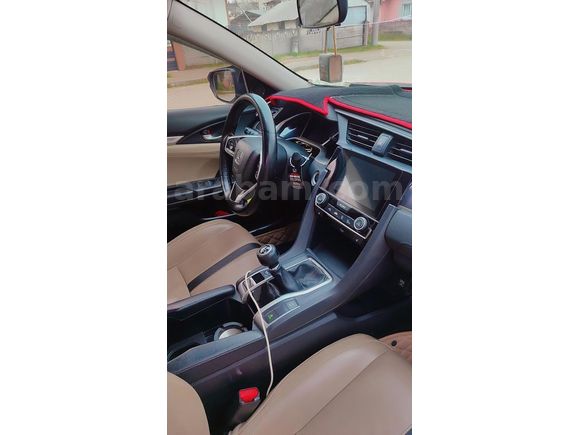 Sahibinden Honda Civic 1.6i DTEC Sport 2018 Model  138.000 km Yeşil
