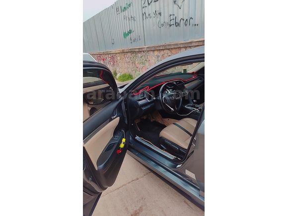 Sahibinden Honda Civic 1.6i DTEC Sport 2018 Model  138.000 km Yeşil