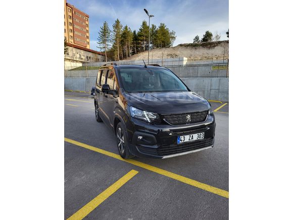 Sahibinden Peugeot Rifter 1.5 BlueHDI GT 2023 Model