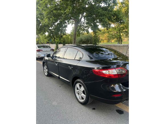 2011 BAKIMLI FLUENCE SİYAH EN DOLUSU