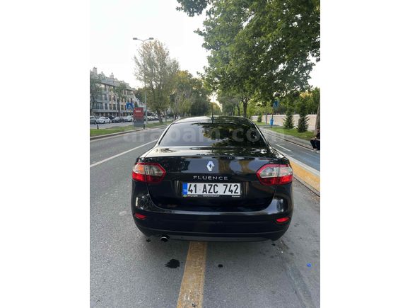 2011 BAKIMLI FLUENCE SİYAH EN DOLUSU