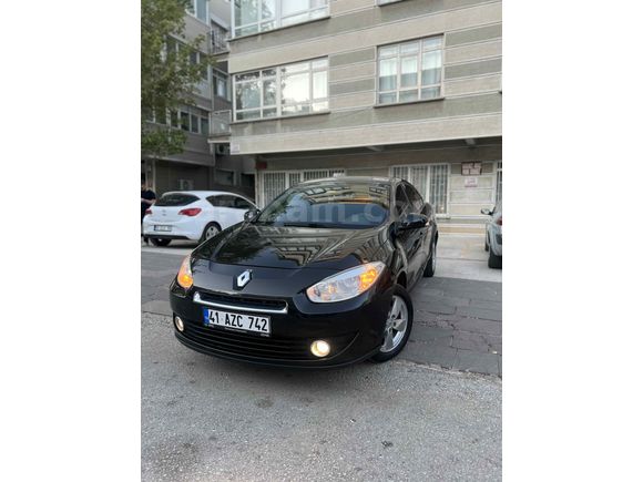 2011 BAKIMLI FLUENCE SİYAH EN DOLUSU