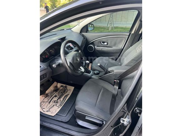 2011 BAKIMLI FLUENCE SİYAH EN DOLUSU