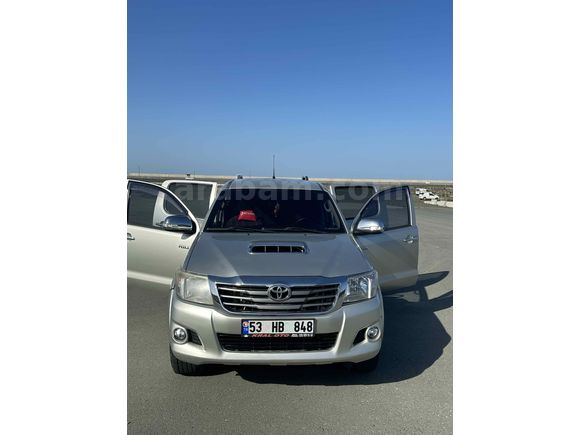 Sahibinden Toyota Hilux 2.5 D-4D 4x2 Adventure 2013 Model 