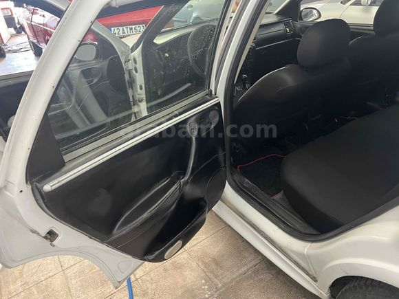 ZEVK OTO GALERİDEN OPEL VECTRA CD