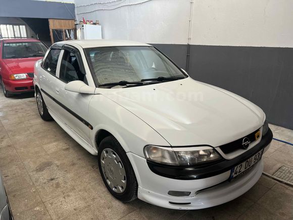 ZEVK OTO GALERİDEN OPEL VECTRA CD