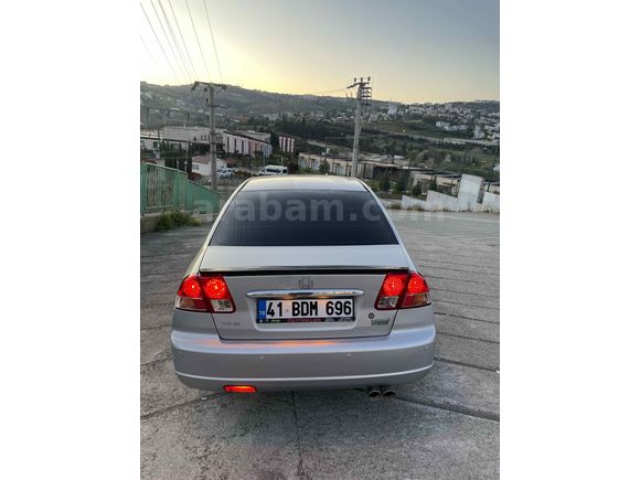 Sahibinden Honda Civic 1.6 LS 2004 Model  252.000 km Gri (Gümüş)
