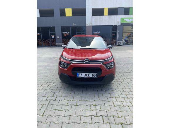 51 Bin Km'de  Citroen C3 1.2 PureTech Feel 2021 Model 