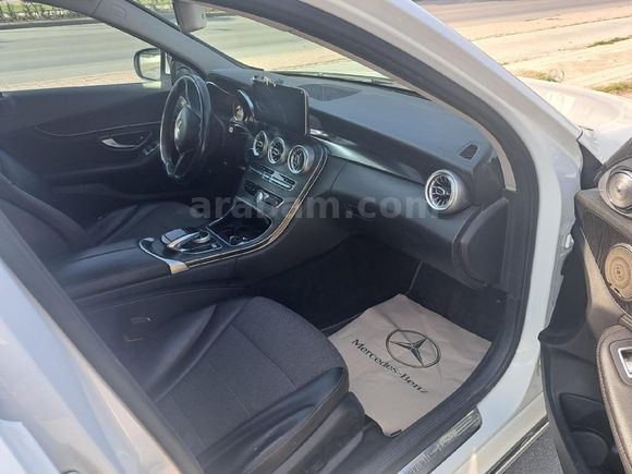 Mercedes - Benz C 180 Avantgarde 2015 Model