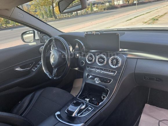 Mercedes - Benz C 180 Avantgarde 2015 Model