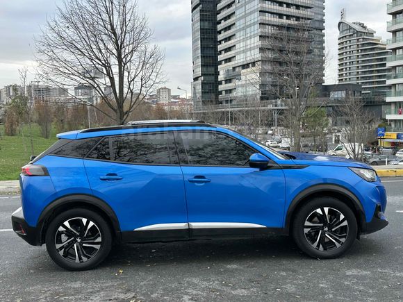 VADE TAKAS OLUR 2020 MODEL PEUGEOT 2008 ALLURE CAM TAVAN