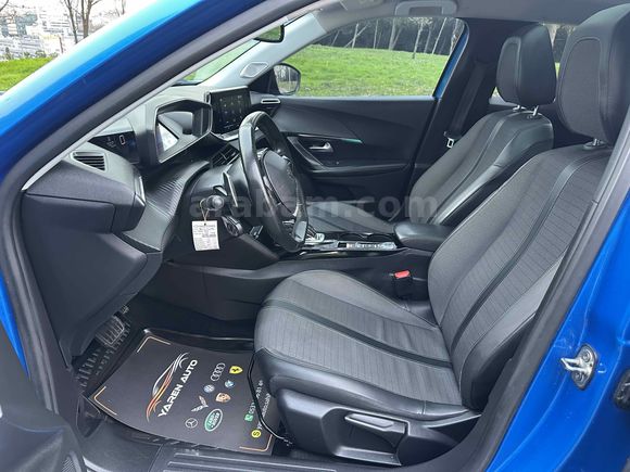 VADE TAKAS OLUR 2020 MODEL PEUGEOT 2008 ALLURE CAM TAVAN