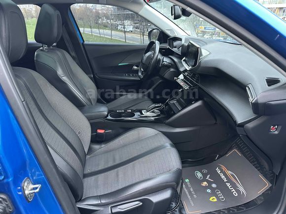 VADE TAKAS OLUR 2020 MODEL PEUGEOT 2008 ALLURE CAM TAVAN