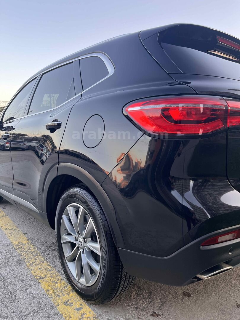 Tramersiz/Boyasız/Değişensiz MG HS 1.5 T-GDI Comfort 2024 Model 39.000 km Siyah 5