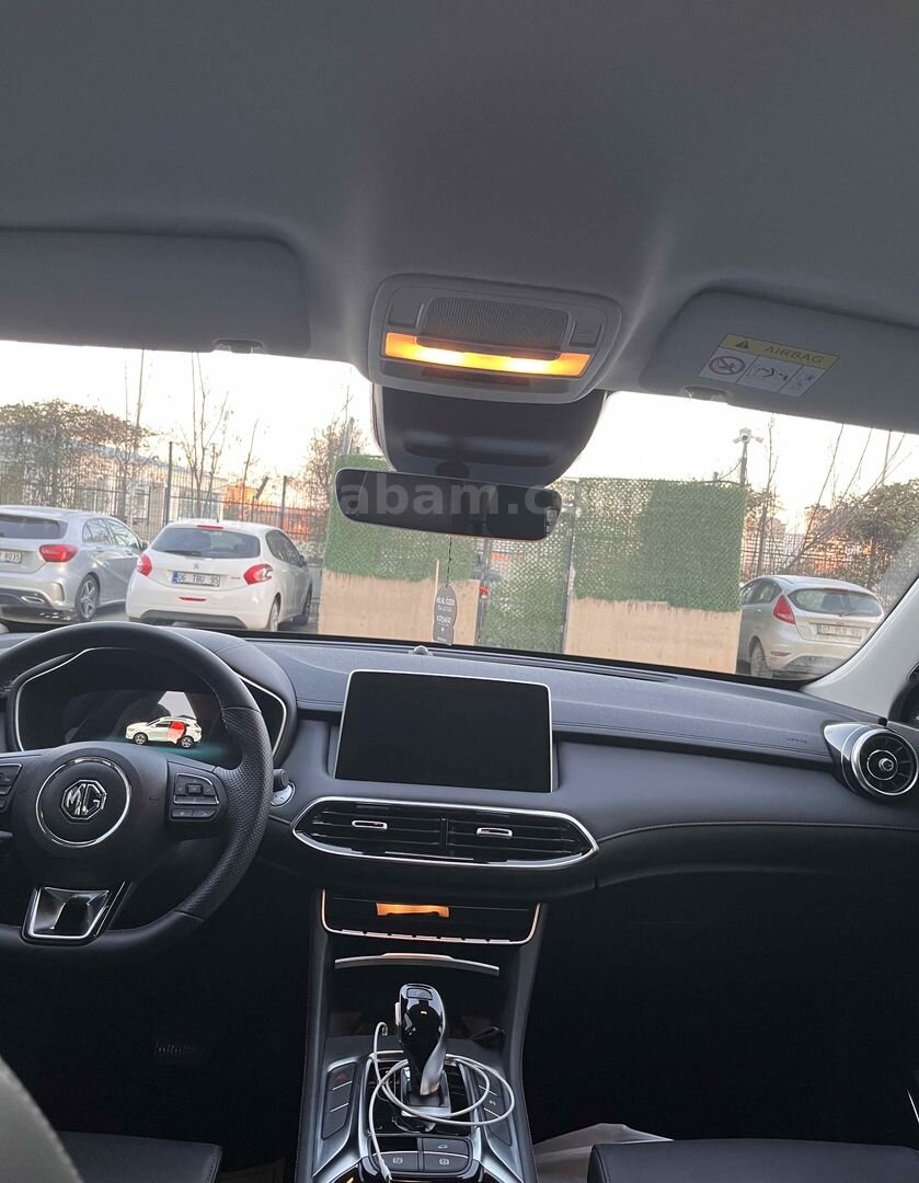 Tramersiz/Boyasız/Değişensiz MG HS 1.5 T-GDI Comfort 2024 Model 39.000 km Siyah 4