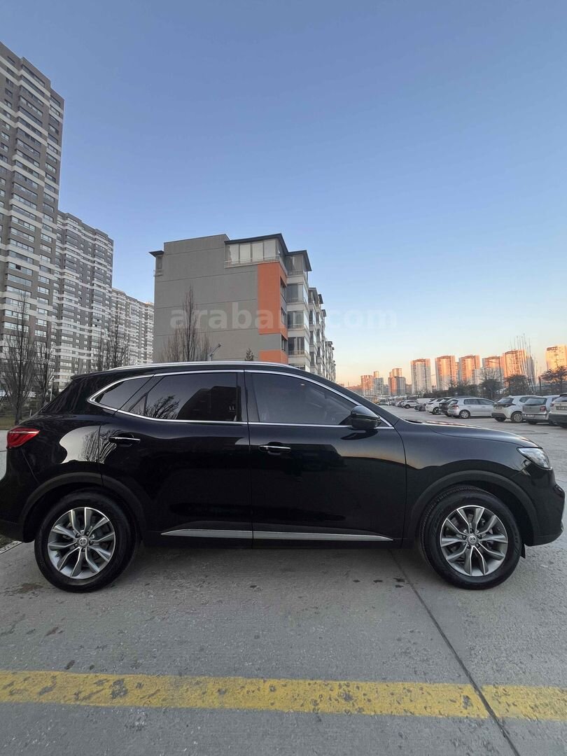 Tramersiz/Boyasız/Değişensiz MG HS 1.5 T-GDI Comfort 2024 Model 39.000 km Siyah 2