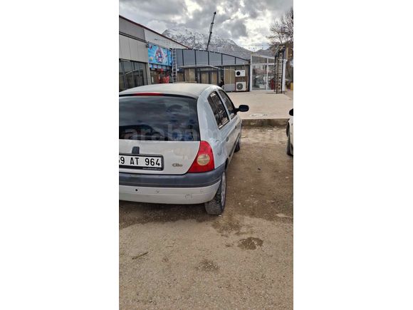 Sahibinden Renault Clio 1.6 RTE 2000 Model 