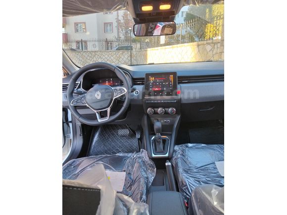 Sahibinden Renault Clio 1.0 TCe Evolution 2025 Model