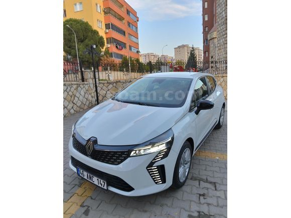 Sahibinden Renault Clio 1.0 TCe Evolution 2025 Model