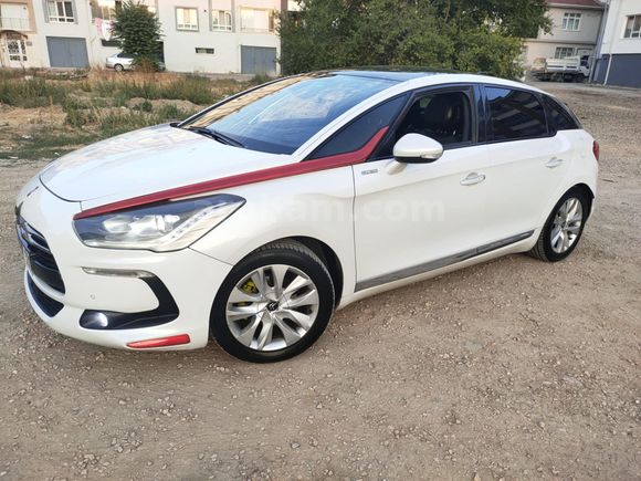Sahibinden DS Automobiles DS5 1.6 e-HDi DSport 2012 Model 