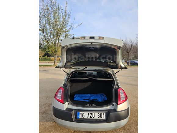 Sahibinden Renault Megane 1.4 Authentique 2005 Model