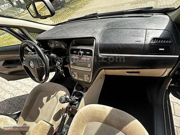 2012 model LİNEA 1.6 Mültijet 105'hp EMİTİON PLUS 6 ileri