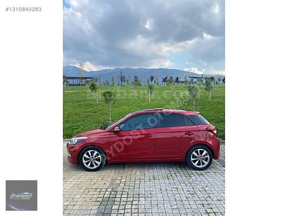 HYUNDAİ İ20 1.4 CRDİ STYLE+ PANORAMA
