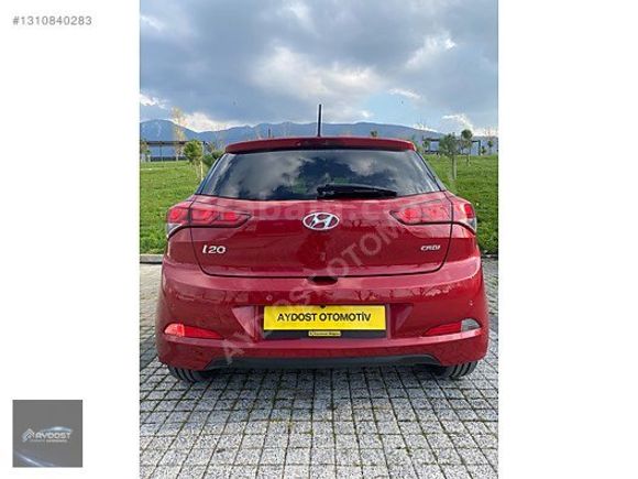 HYUNDAİ İ20 1.4 CRDİ STYLE+ PANORAMA