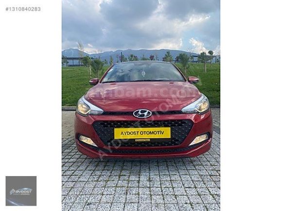 HYUNDAİ İ20 1.4 CRDİ STYLE+ PANORAMA