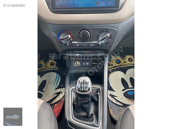 HYUNDAİ İ20 1.4 CRDİ STYLE+ PANORAMA