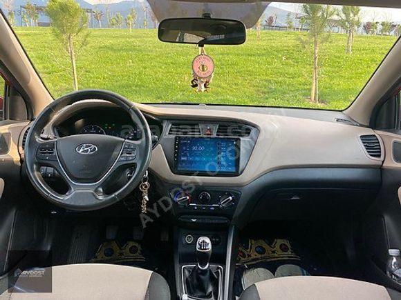 HYUNDAİ İ20 1.4 CRDİ STYLE+ PANORAMA