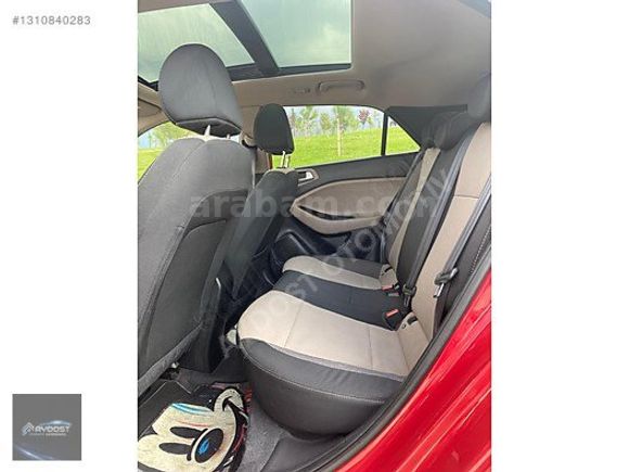 HYUNDAİ İ20 1.4 CRDİ STYLE+ PANORAMA