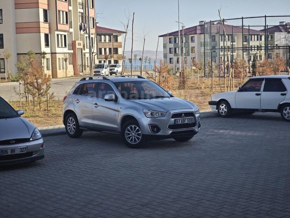 Sahibinden Mitsubishi ASX 1.6 MIVEC Instyle 2013 Model  186.000 km Gri