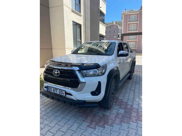 Sahibinden Toyota Hilux 2.4 D-4D 4x2 Adventure 2022 Model 