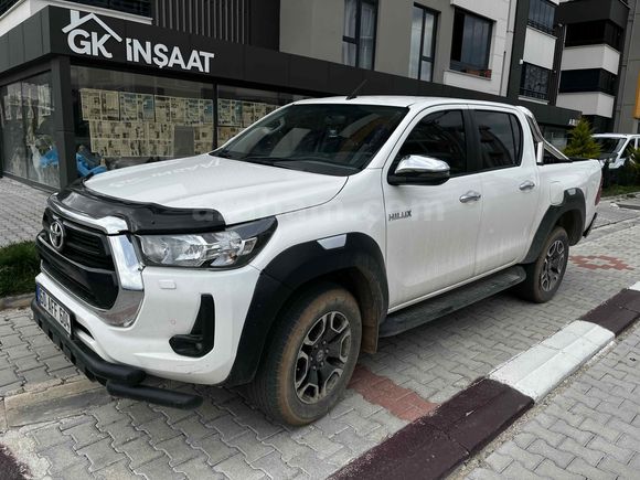 Sahibinden Toyota Hilux 2.4 D-4D 4x2 Adventure 2022 Model 