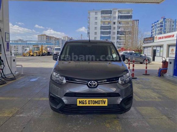 Galeriden Toyota Proace City 1.5 D Dream 2022 Model Diyarbakır