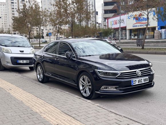 Sahibinden Volkswagen Passat 1.6 TDi BlueMotion Comfortline 2015 Model  224.000 km Siyah