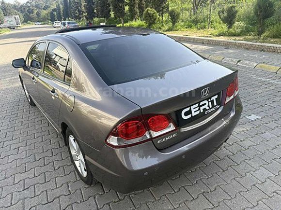***2011 HONDA CİVİC 1.6i ELEGANCE OTOMATİK 125 HP-12 TAKSİT***