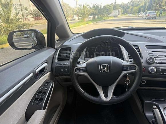 ***2011 HONDA CİVİC 1.6i ELEGANCE OTOMATİK 125 HP-12 TAKSİT***