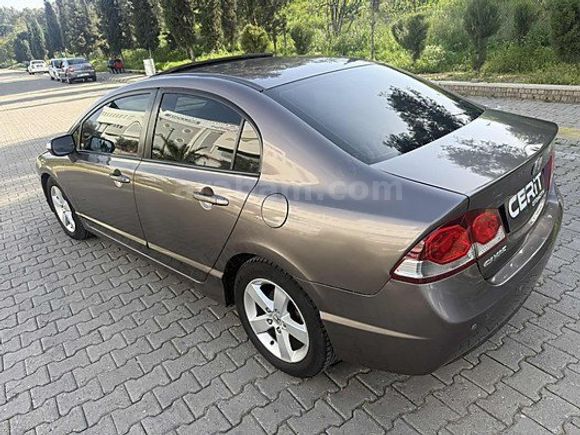 ***2011 HONDA CİVİC 1.6i ELEGANCE OTOMATİK 125 HP-12 TAKSİT***