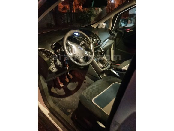 Beyaz Balina Satışta