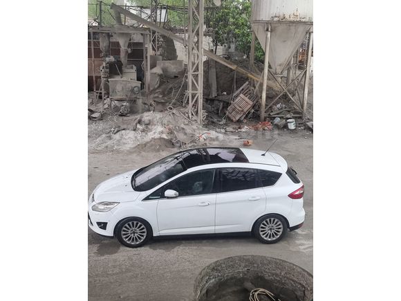 Beyaz Balina Satışta