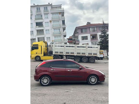 Sahibinden Ford Focus 1.6 Ghia 1999 Model 